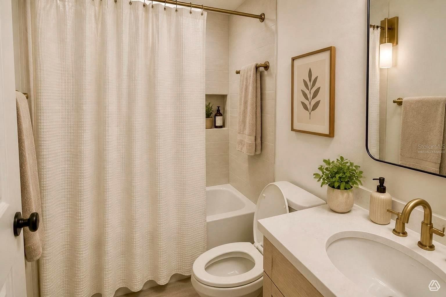 Virtually staged guest bathroom - 5912 33RD DR E, PALMETTO