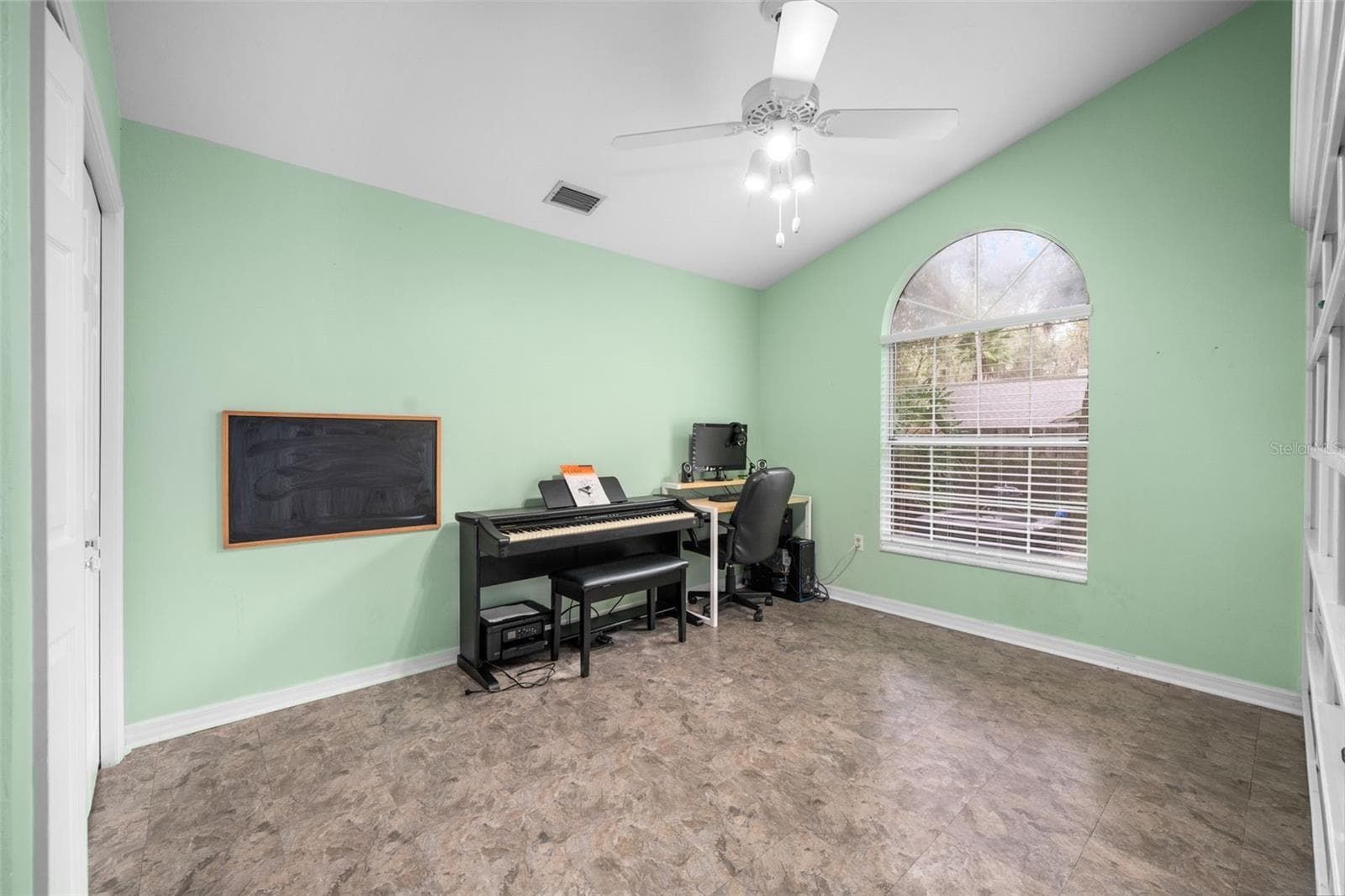 Office/Bonus Room - 2712 NW 29TH PL, GAINESVILLE