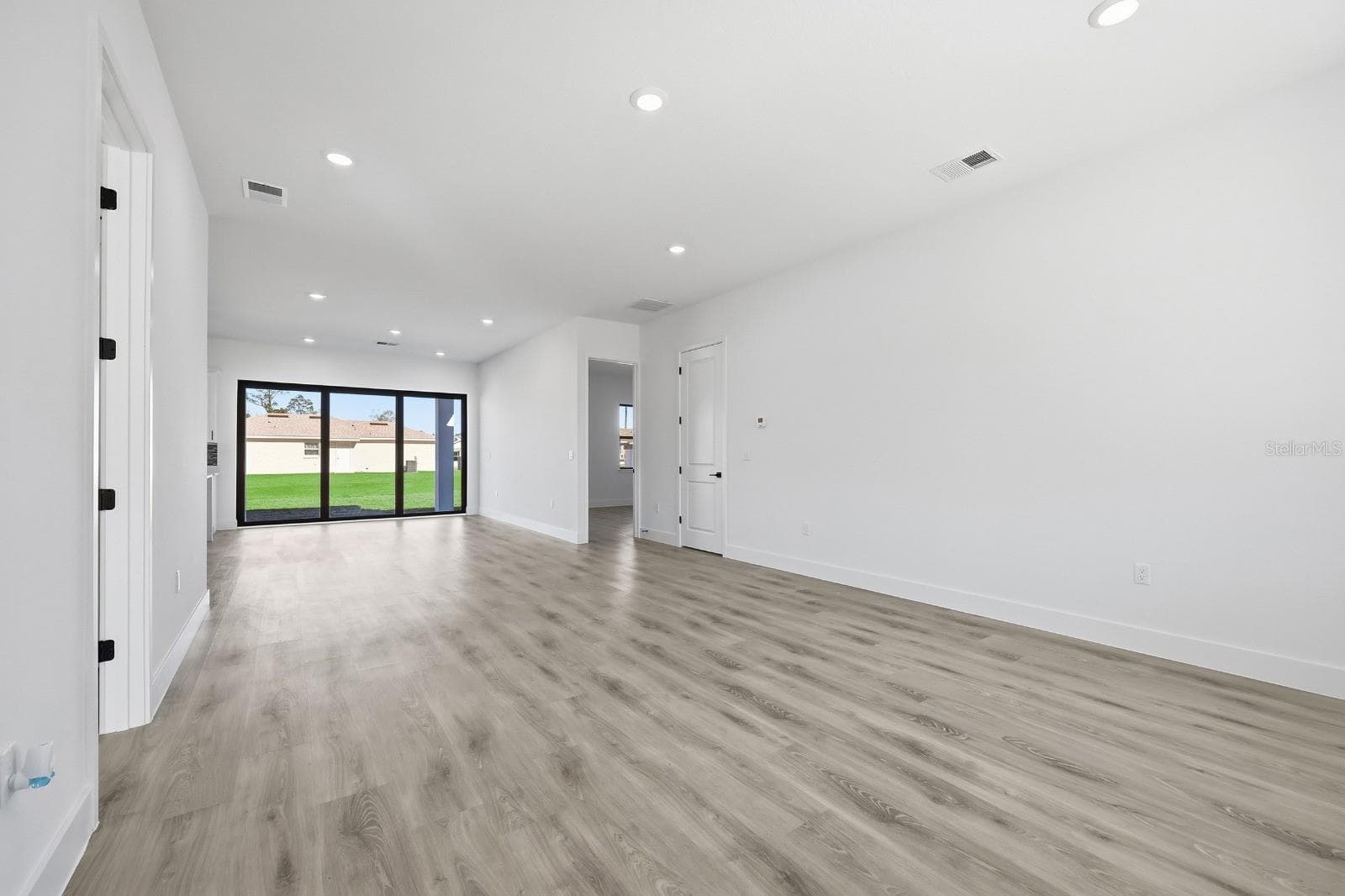 Single Family Residence at 2877 SW 146TH ST, OCALA, photo 10 of 54