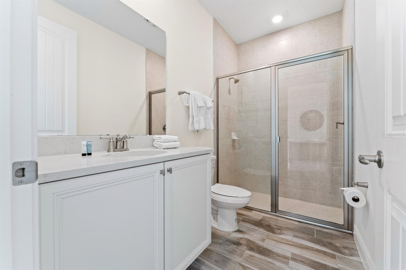 Townhouse at 2979 CASTAWAY LN, KISSIMMEE, photo 18 of 79