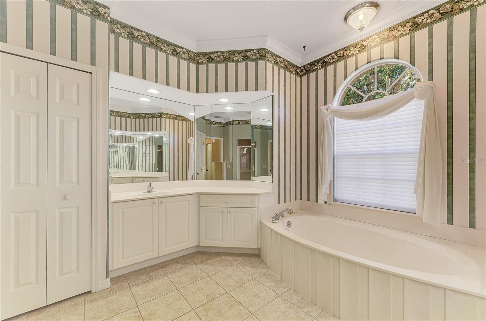 Single Family Residence at 26137 SEMINOLE LAKES BLVD, PUNTA GORDA, photo 45 of 97