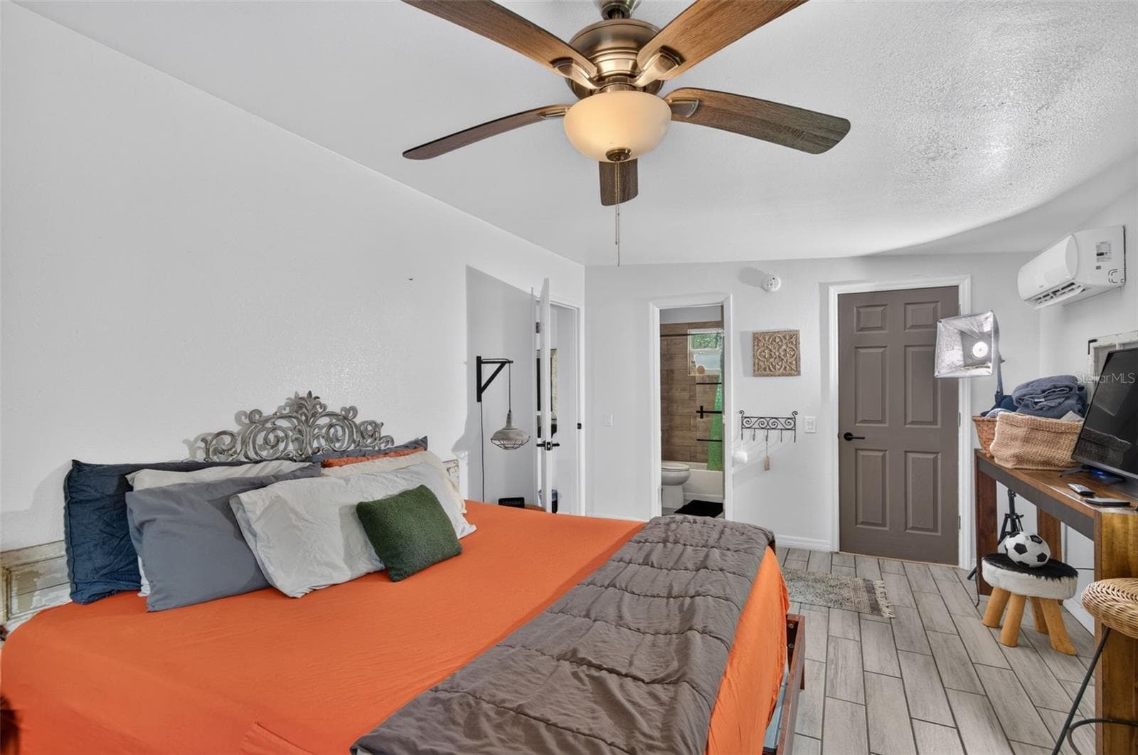 Single Family Residence at 12787 95TH ST N, LARGO, photo 52 of 76
