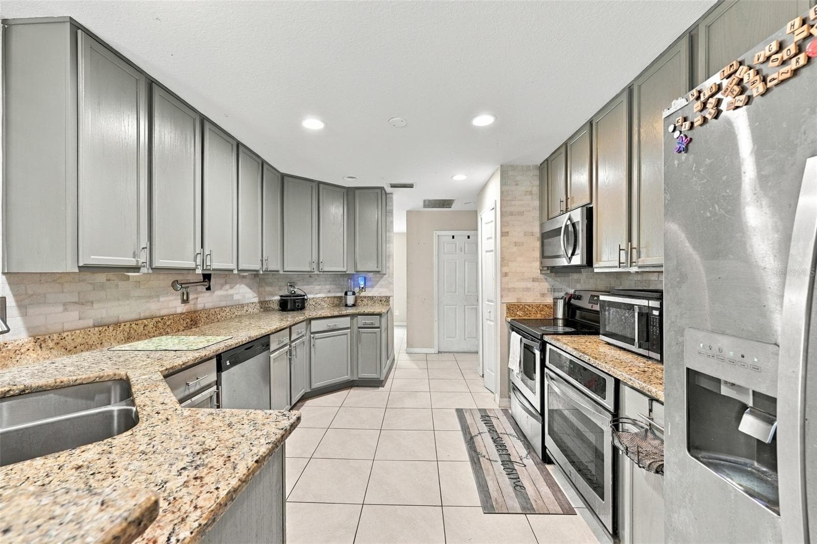 Single Family Residence at 7405 MIRACLE LN, ODESSA, photo 14 of 47
