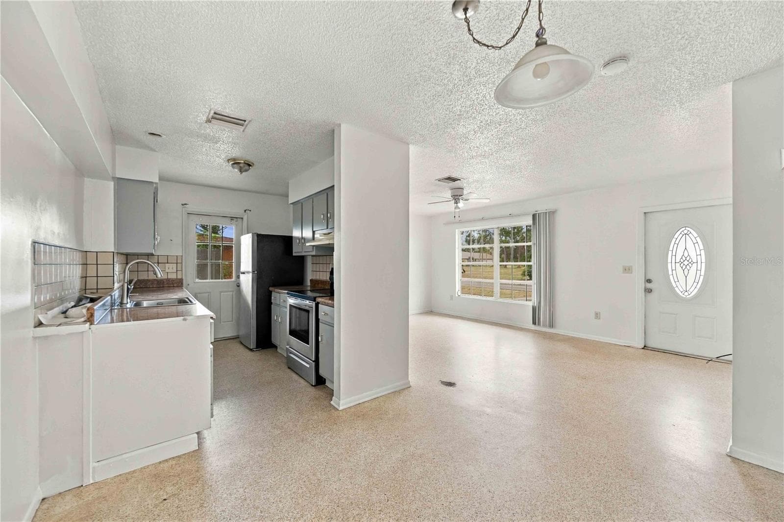 Single Family Residence at 4331 S BISCAYNE DR, NORTH PORT, photo 12 of 38