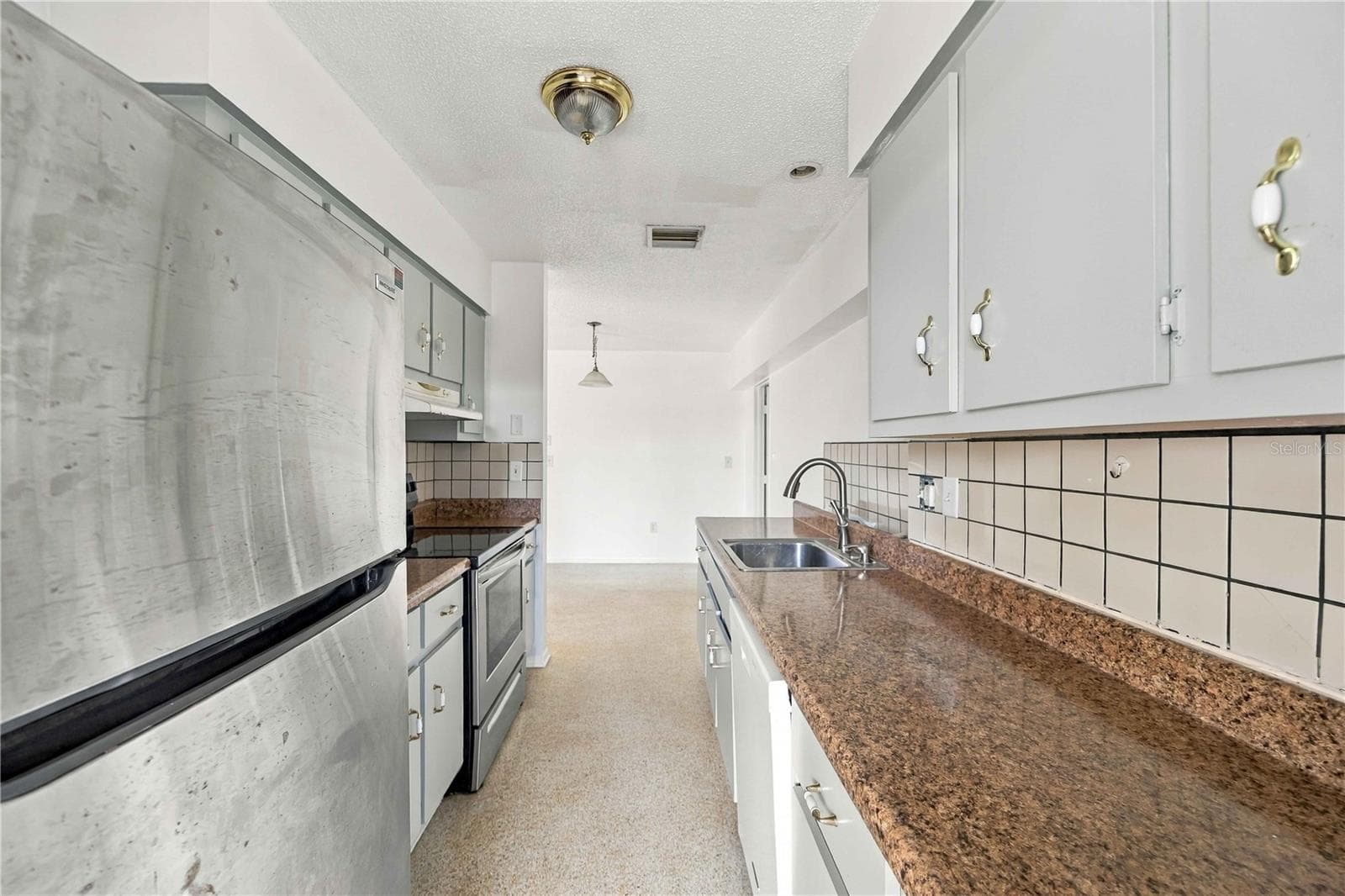 Single Family Residence at 4331 S BISCAYNE DR, NORTH PORT, photo 17 of 38