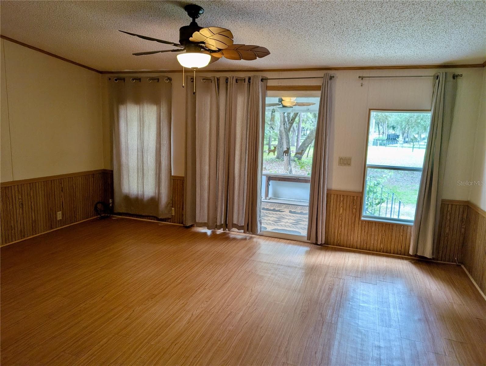 Manufactured Home at 12180 NE 238TH TER, SALT SPRINGS, photo 21 of 29