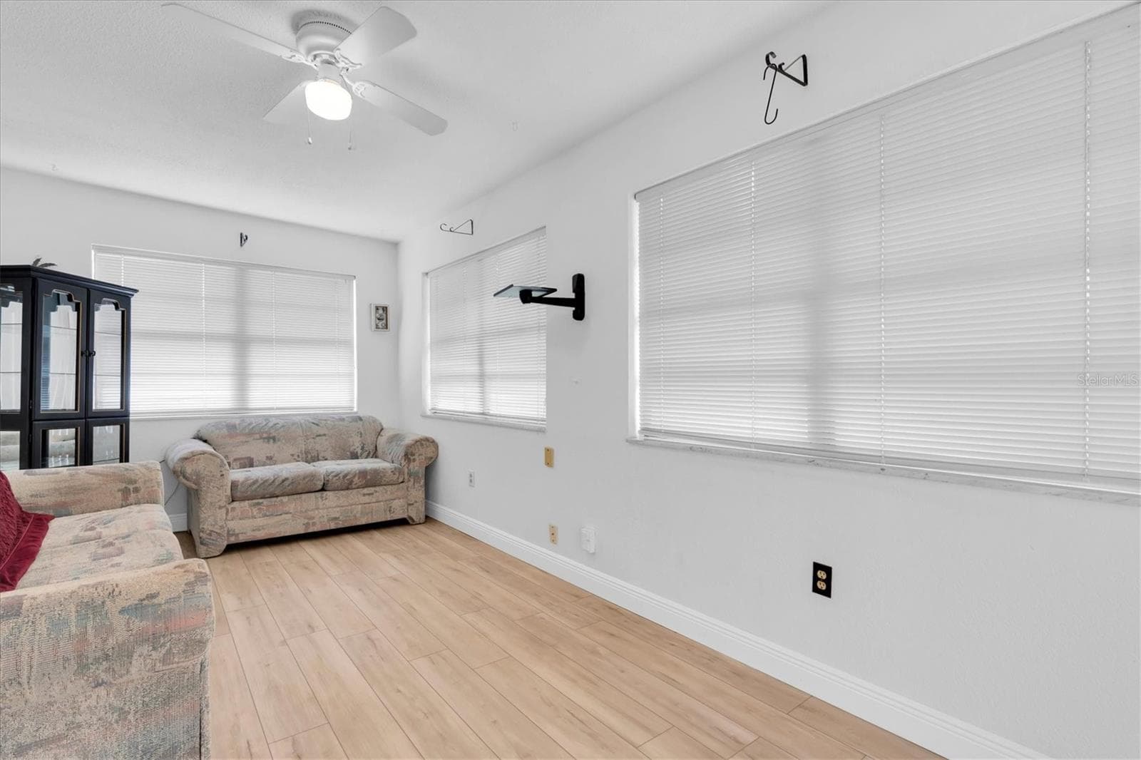 Single Family Residence at 4223 MOOG RD, HOLIDAY, photo 9 of 28