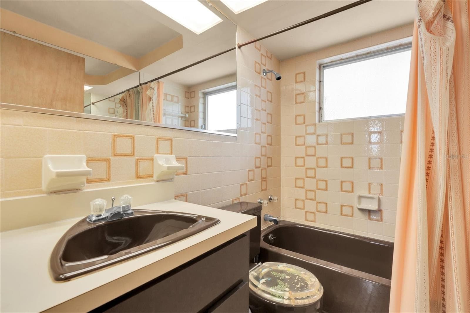 Single Family Residence at 4223 MOOG RD, HOLIDAY, photo 15 of 28
