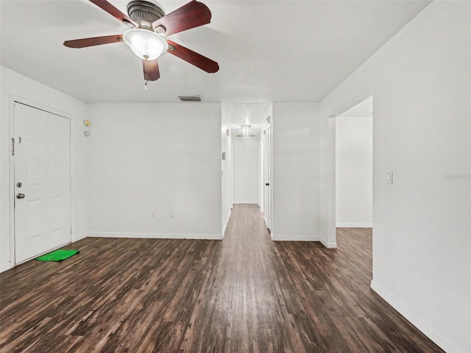 Single Family Residence at 4042 HOMESTEAD DR, LAKELAND, photo 3 of 31
