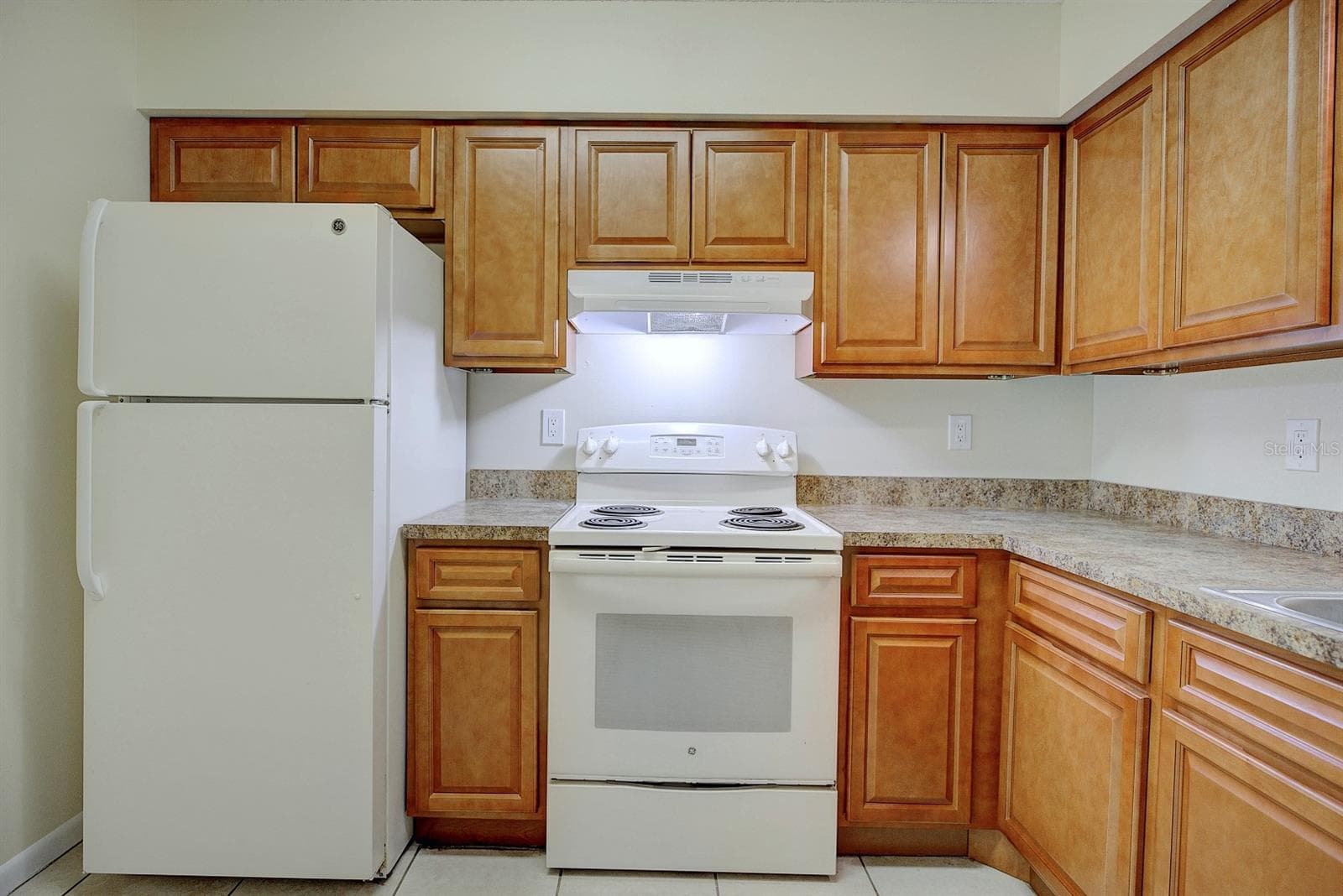 Duplex at 2118+2120 WIGHTMAN AVE, SEBRING, photo 5 of 35
