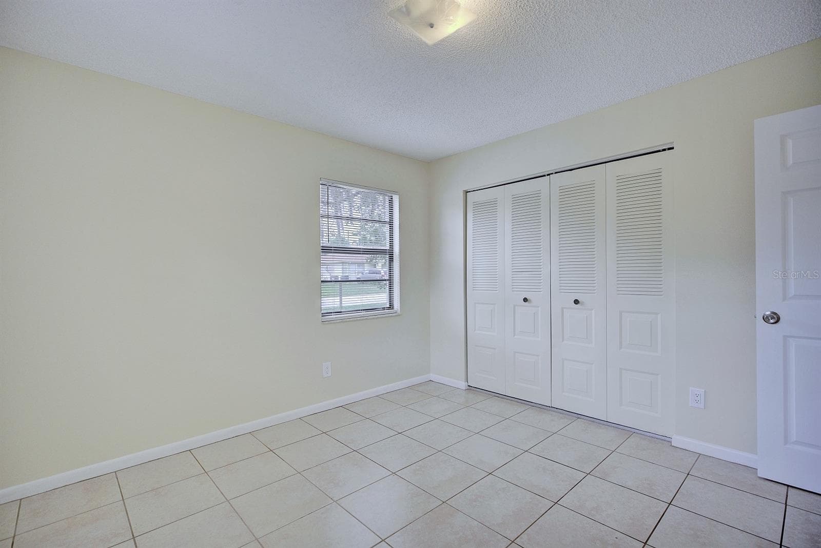 Duplex at 2118+2120 WIGHTMAN AVE, SEBRING, photo 12 of 35