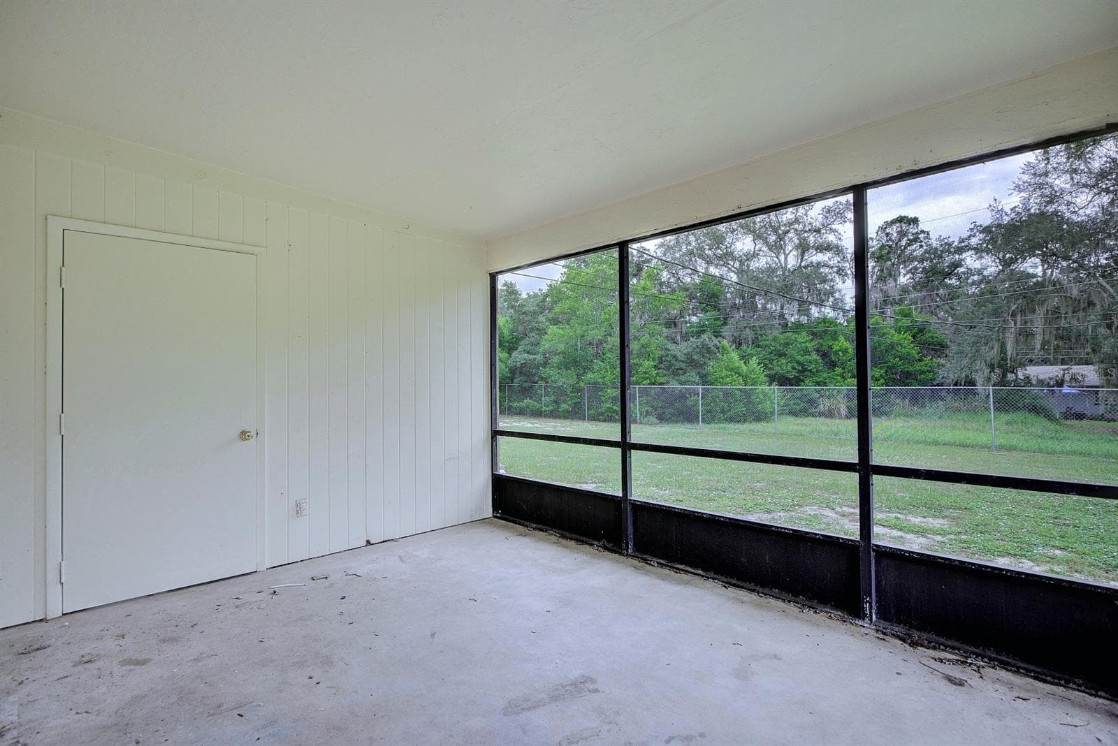 Duplex at 2118+2120 WIGHTMAN AVE, SEBRING, photo 18 of 35
