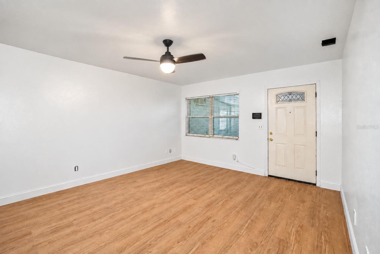 Single Family Residence at 374 3RD ST NW, LARGO, photo 7 of 41