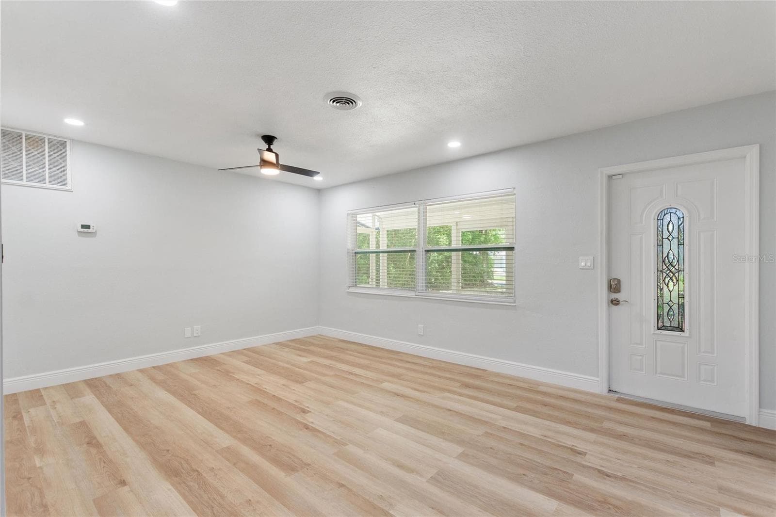 Single Family Residence at 5424 14TH AVE N, ST PETERSBURG, photo 10 of 35
