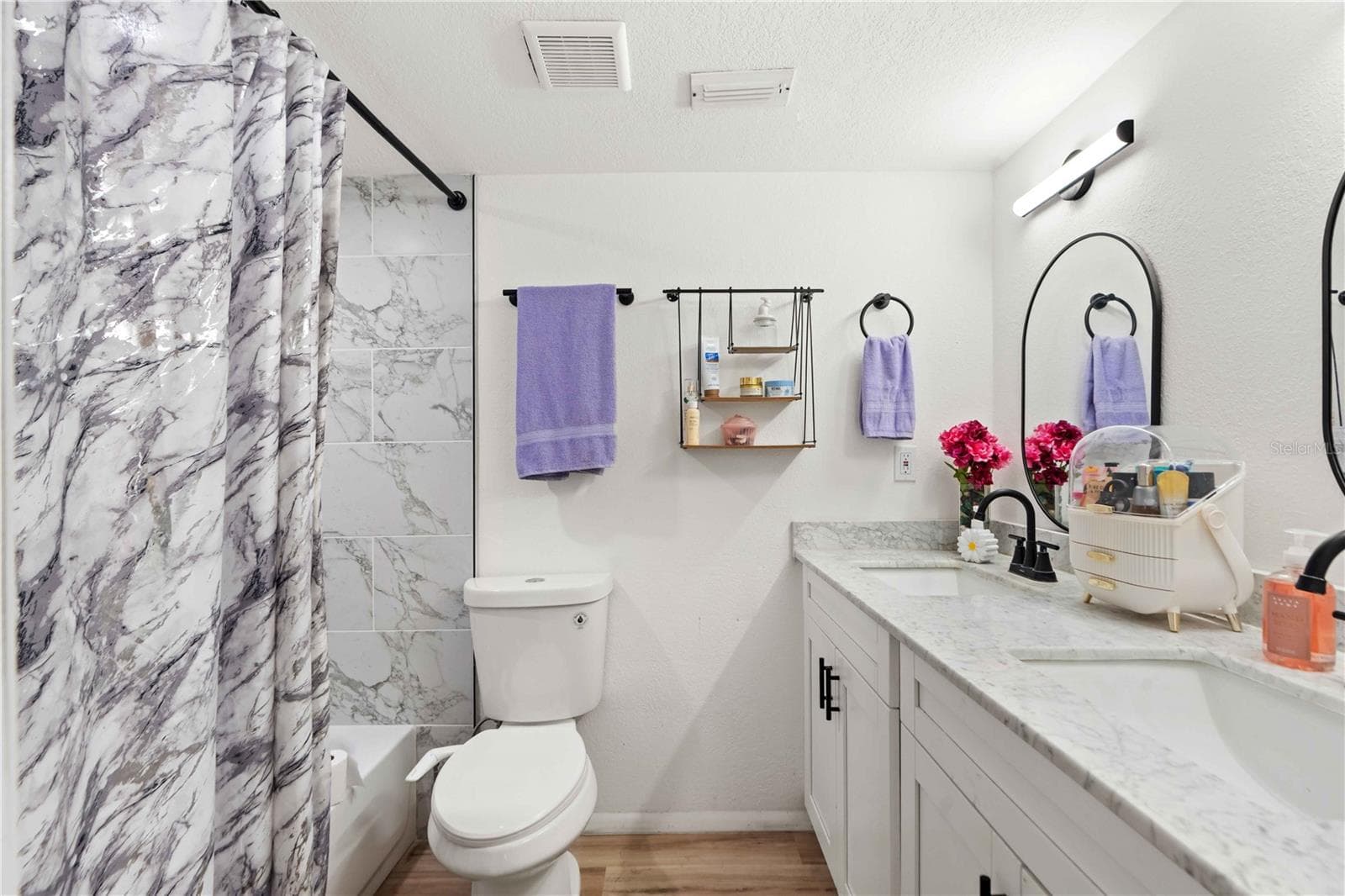 Single Family Residence at 7208 DIPAOLA DR, HUDSON, photo 16 of 30