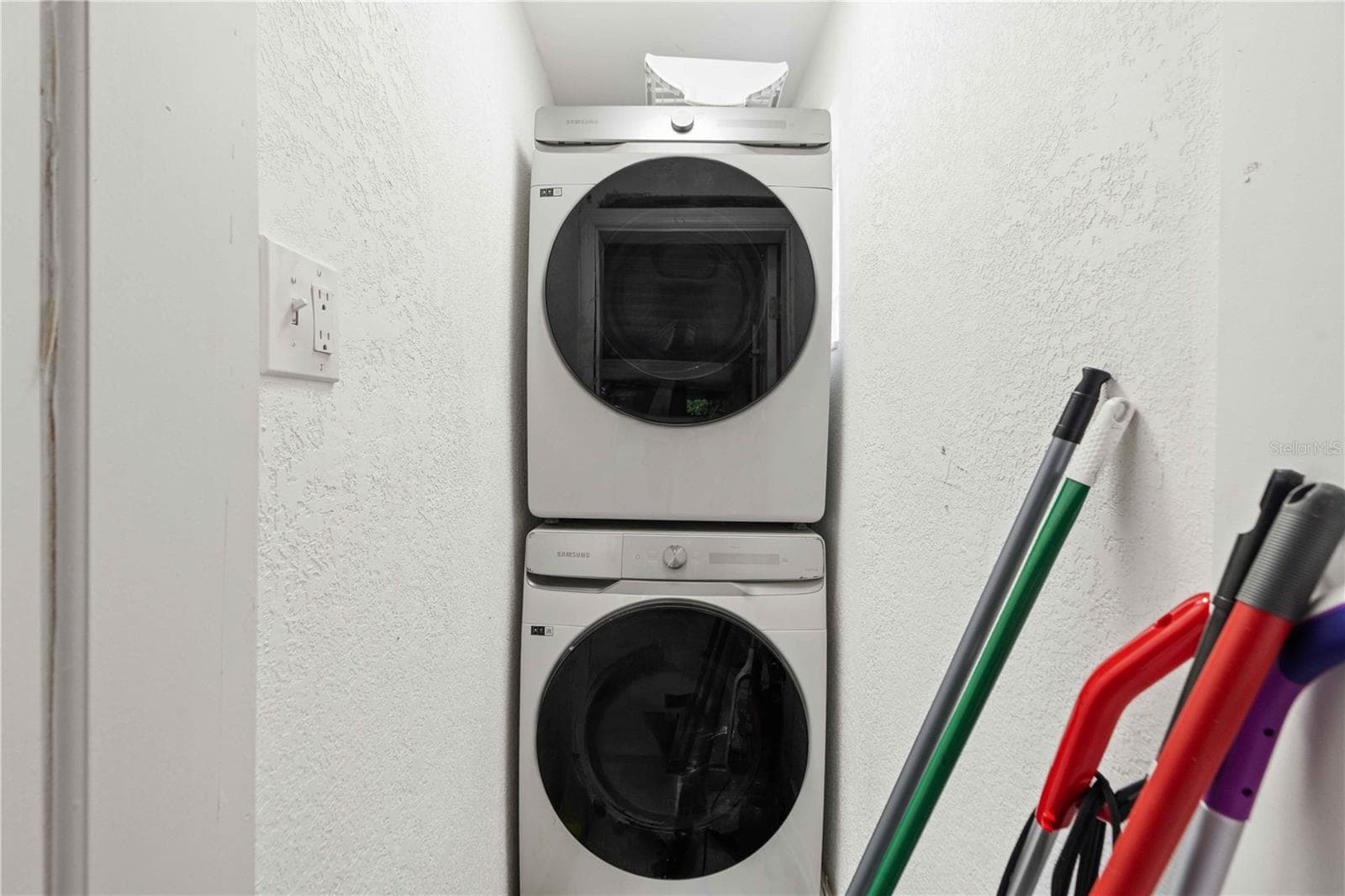 Single Family Residence at 7208 DIPAOLA DR, HUDSON, photo 25 of 30