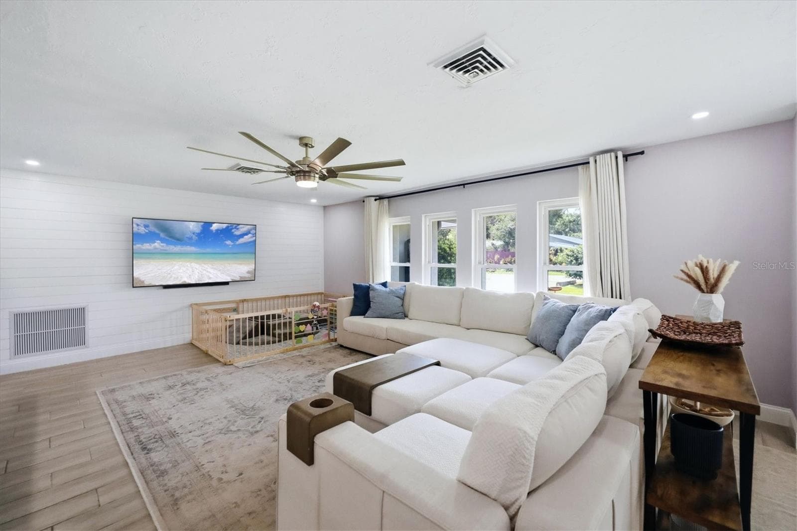 Living Room - 5605 SAWGRASS RD, SARASOTA