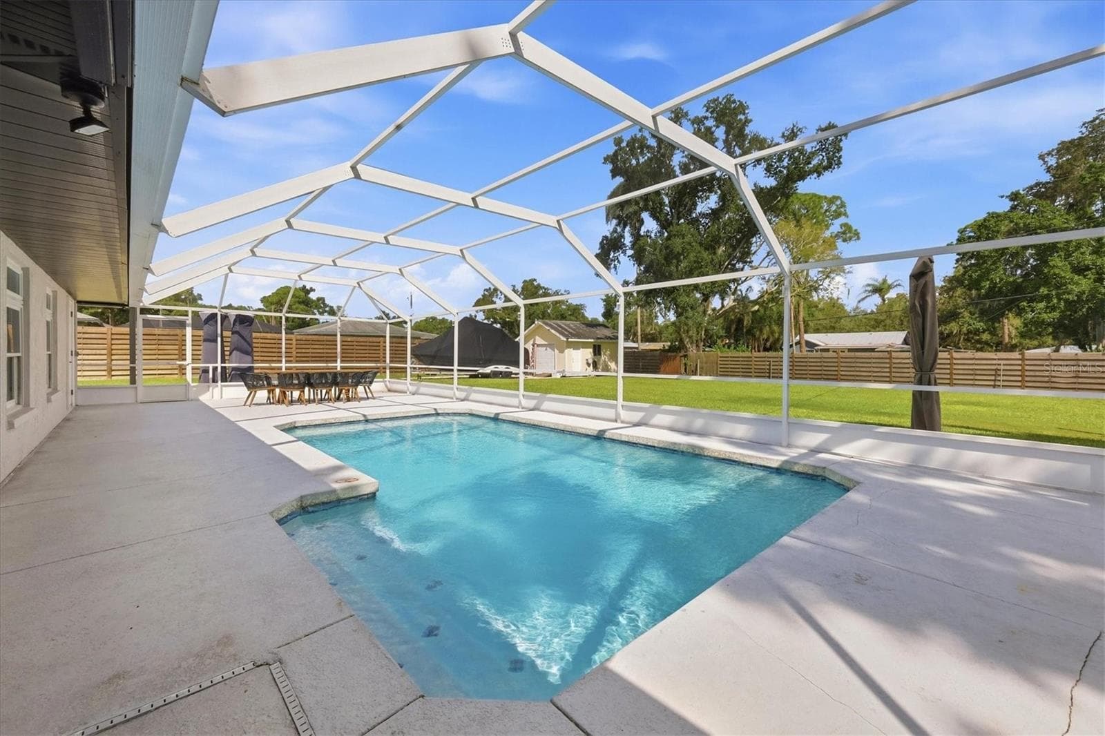 Screened Pool - 5605 SAWGRASS RD, SARASOTA