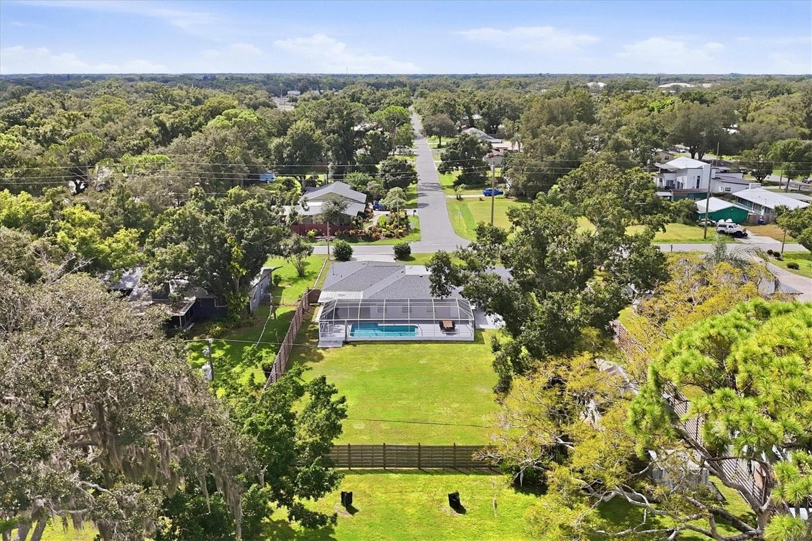 South-facing Aerial Photograph - 5605 SAWGRASS RD, SARASOTA
