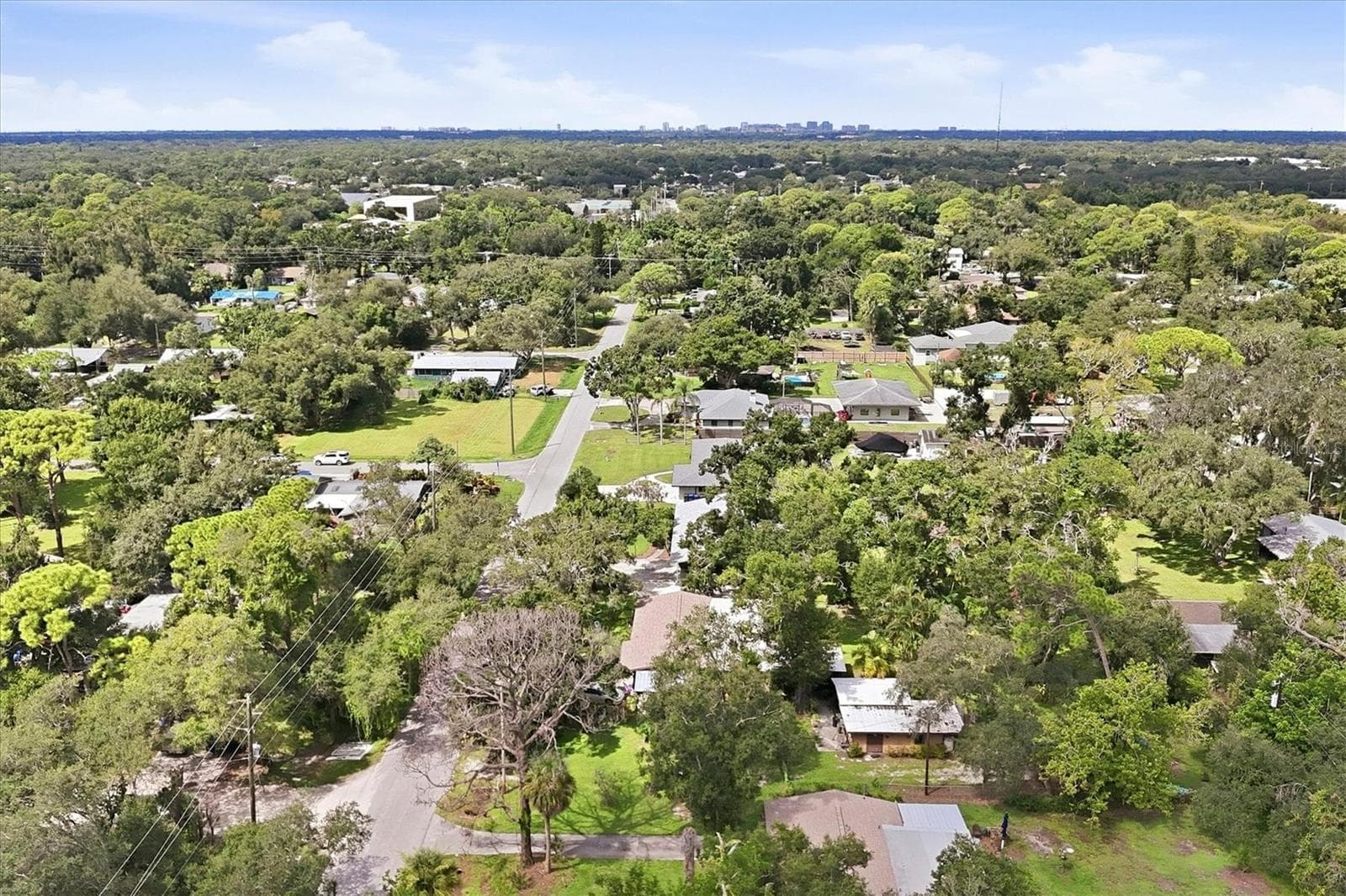 West-facing Aerial Photograph - 5605 SAWGRASS RD, SARASOTA