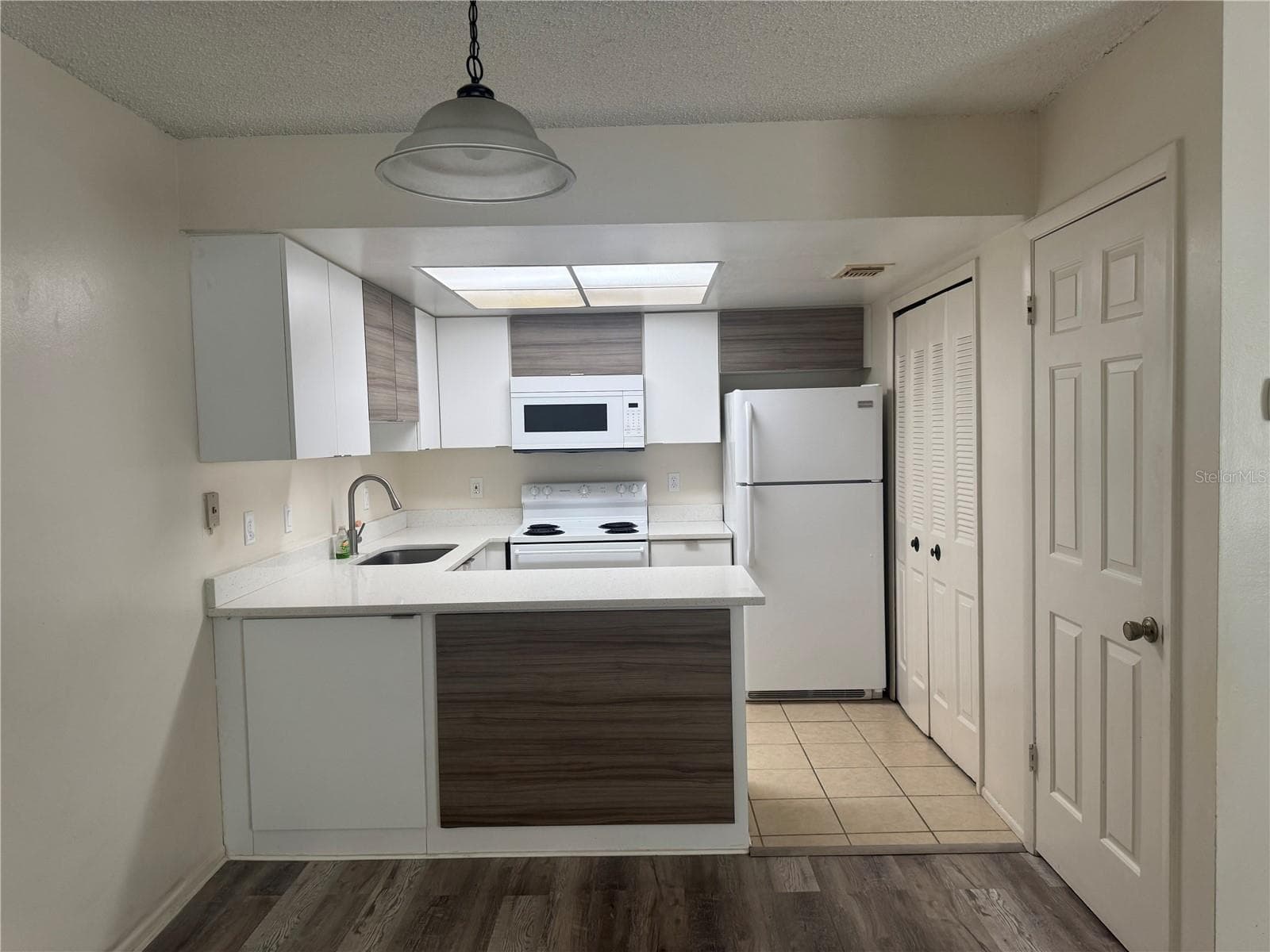Condominium at 170 WINDTREE LN #U, WINTER GARDEN, photo 7 of 20