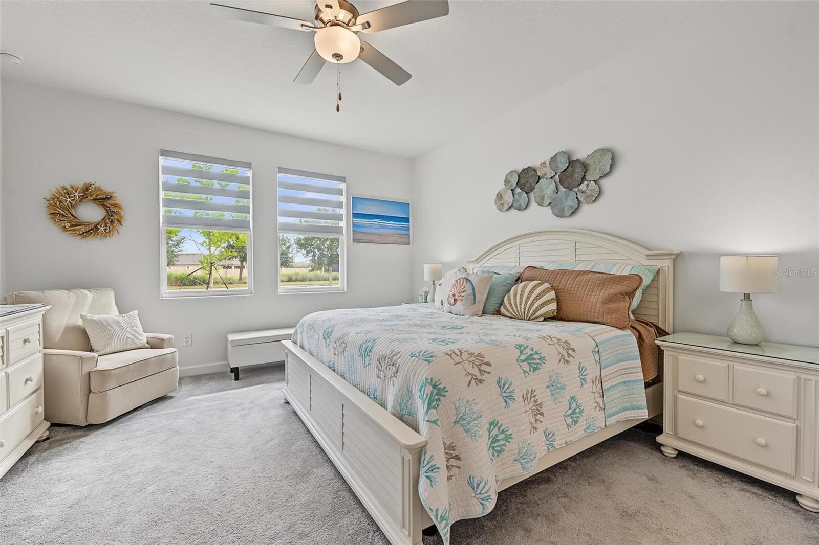 electric blinds on owners suite - 31687 PARKLAND BAY WAY, SAN ANTONIO