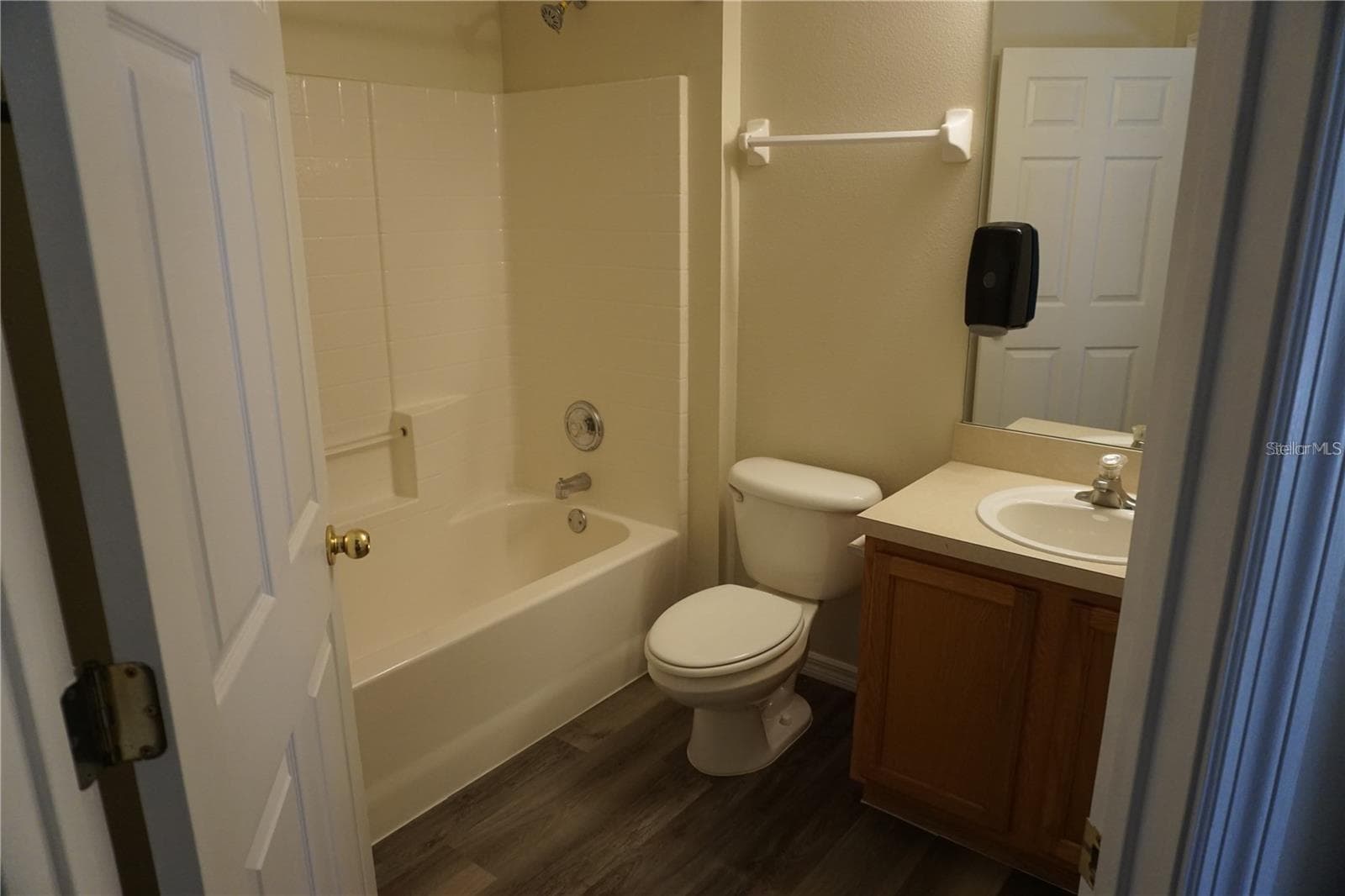 Single Family Residence at 1084 BLUEGRASS DR, GROVELAND, photo 10 of 20