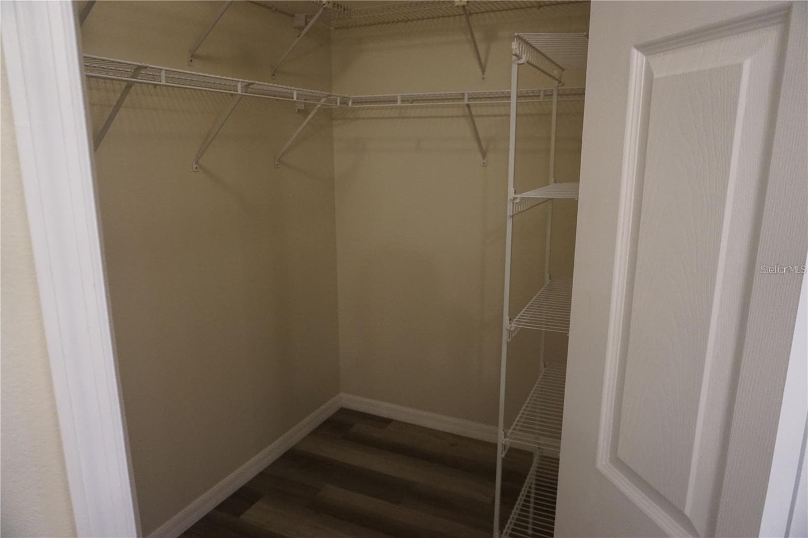 Single Family Residence at 1084 BLUEGRASS DR, GROVELAND, photo 12 of 20
