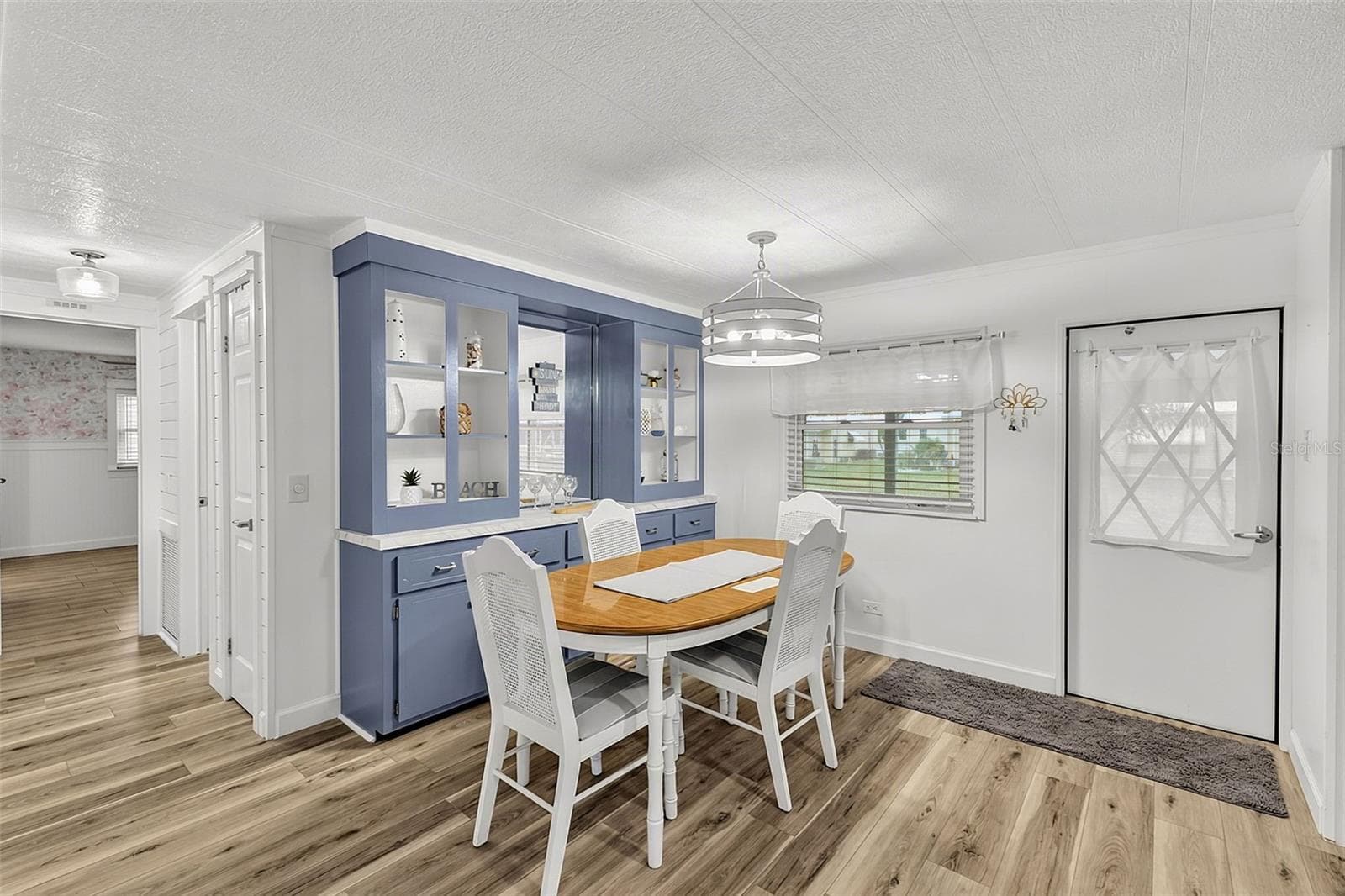Manufactured Home at 403 VIVAR, NORTH PORT, photo 11 of 43