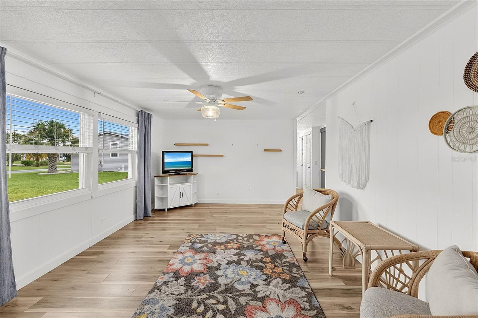 Manufactured Home at 403 VIVAR, NORTH PORT, photo 14 of 43