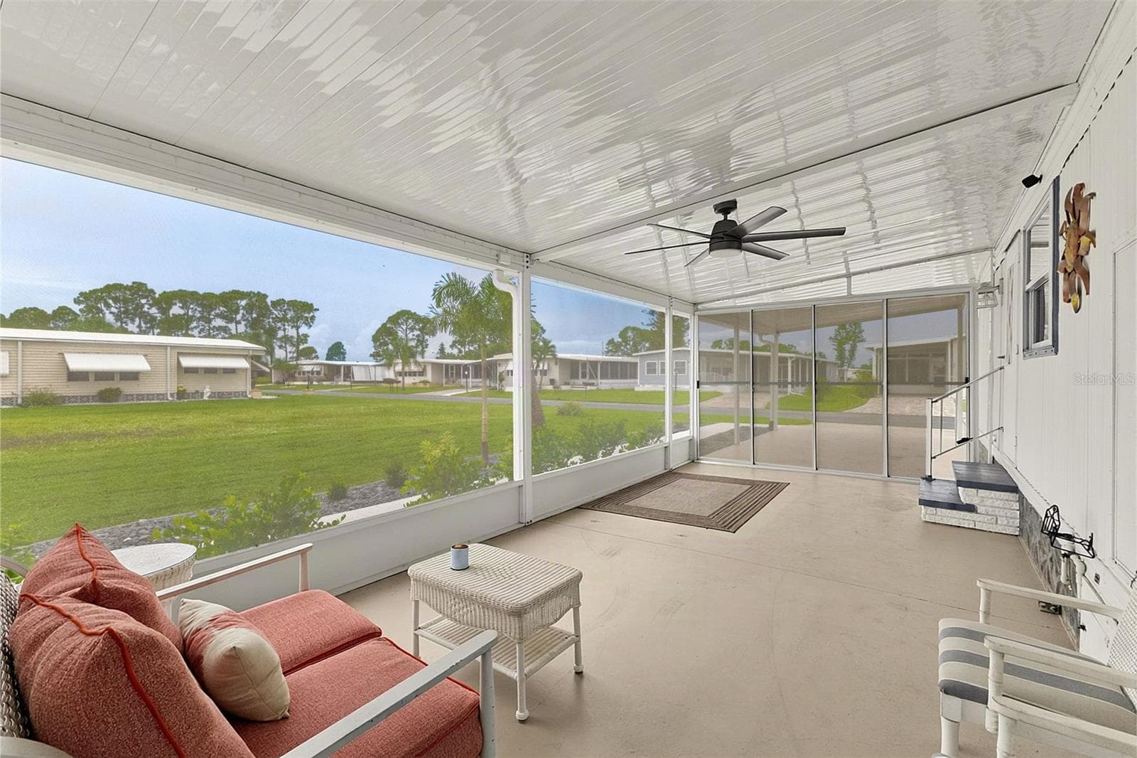 Manufactured Home at 403 VIVAR, NORTH PORT, photo 33 of 43