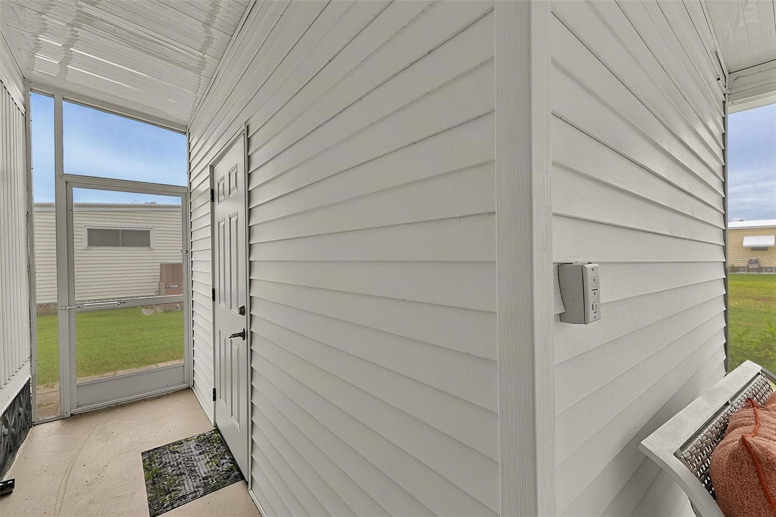 Manufactured Home at 403 VIVAR, NORTH PORT, photo 34 of 43