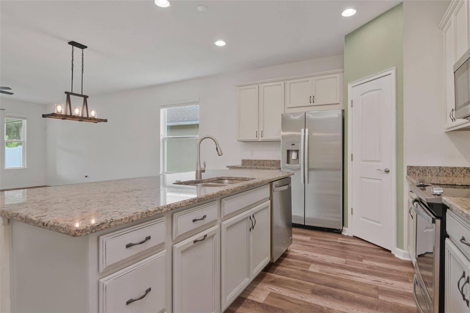 Single Family Residence at 12319 EAGLE SWOOP PL, RIVERVIEW, photo 12 of 43