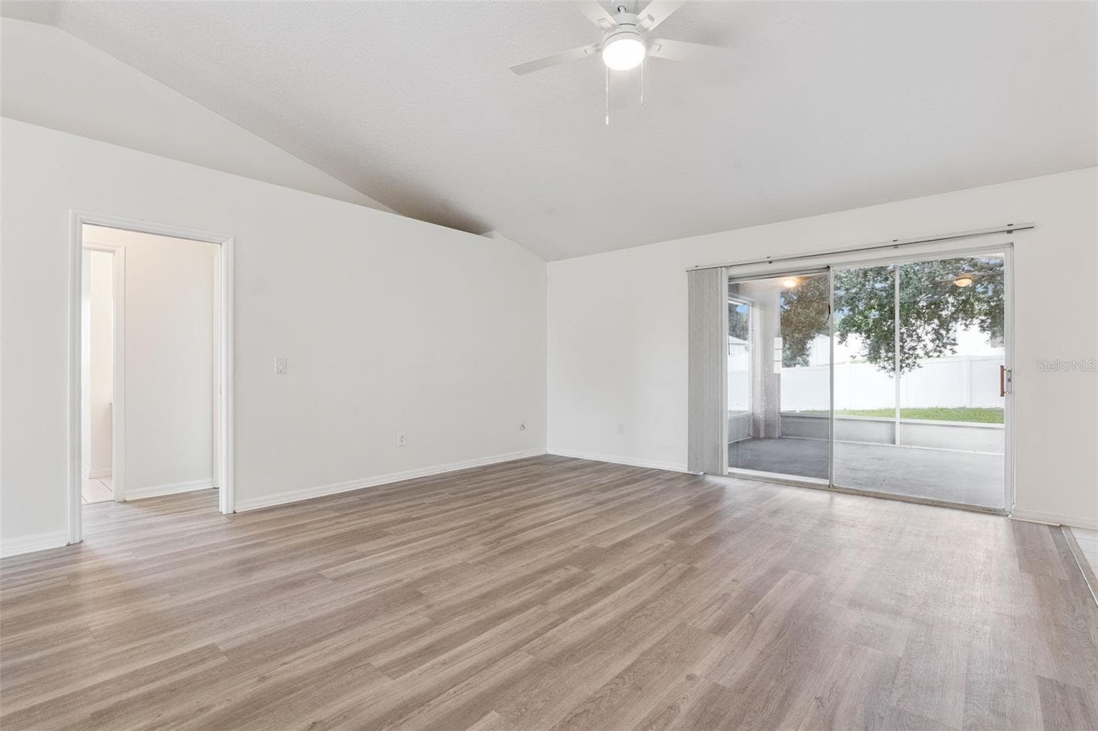 Single Family Residence at 630 PARK VALLEY CIR, MINNEOLA, photo 10 of 49