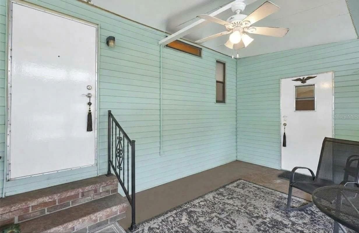 Manufactured Home at 192 S PORT ROYAL LN, APOLLO BEACH, photo 24 of 33