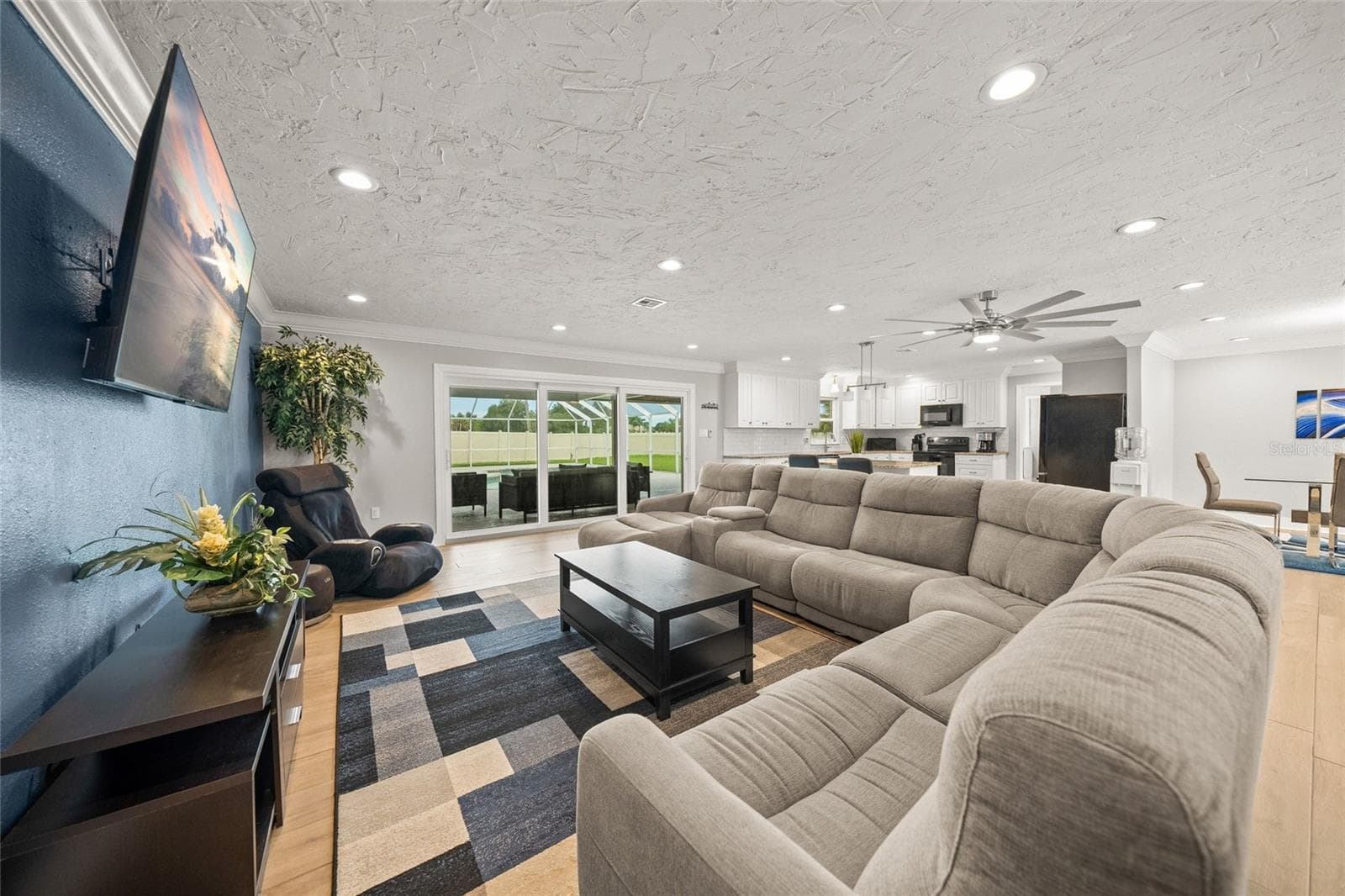 Single Family Residence at 2130 E LEEWYNN DR, SARASOTA, photo 12 of 50