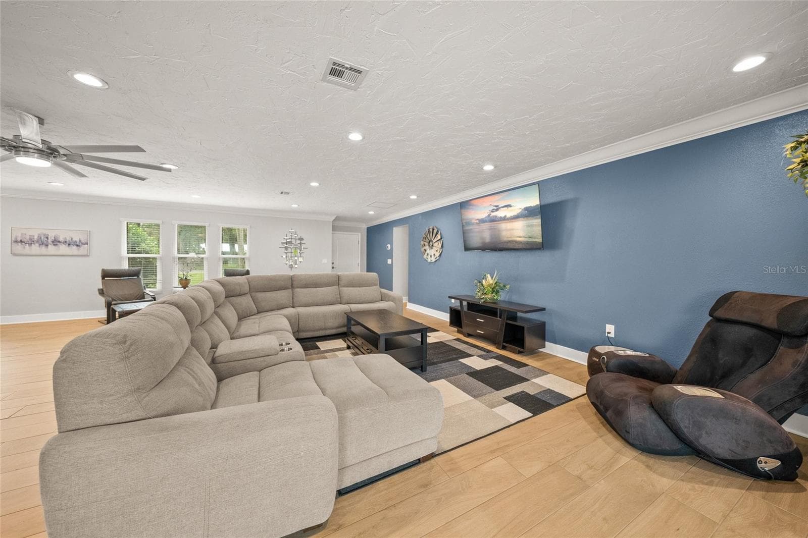 Single Family Residence at 2130 E LEEWYNN DR, SARASOTA, photo 13 of 50