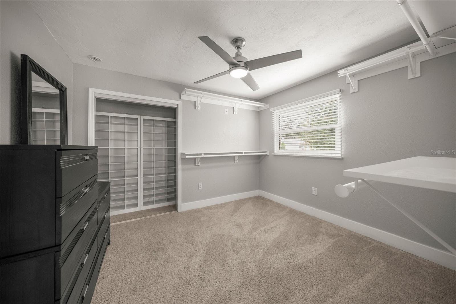 Single Family Residence at 2130 E LEEWYNN DR, SARASOTA, photo 18 of 50