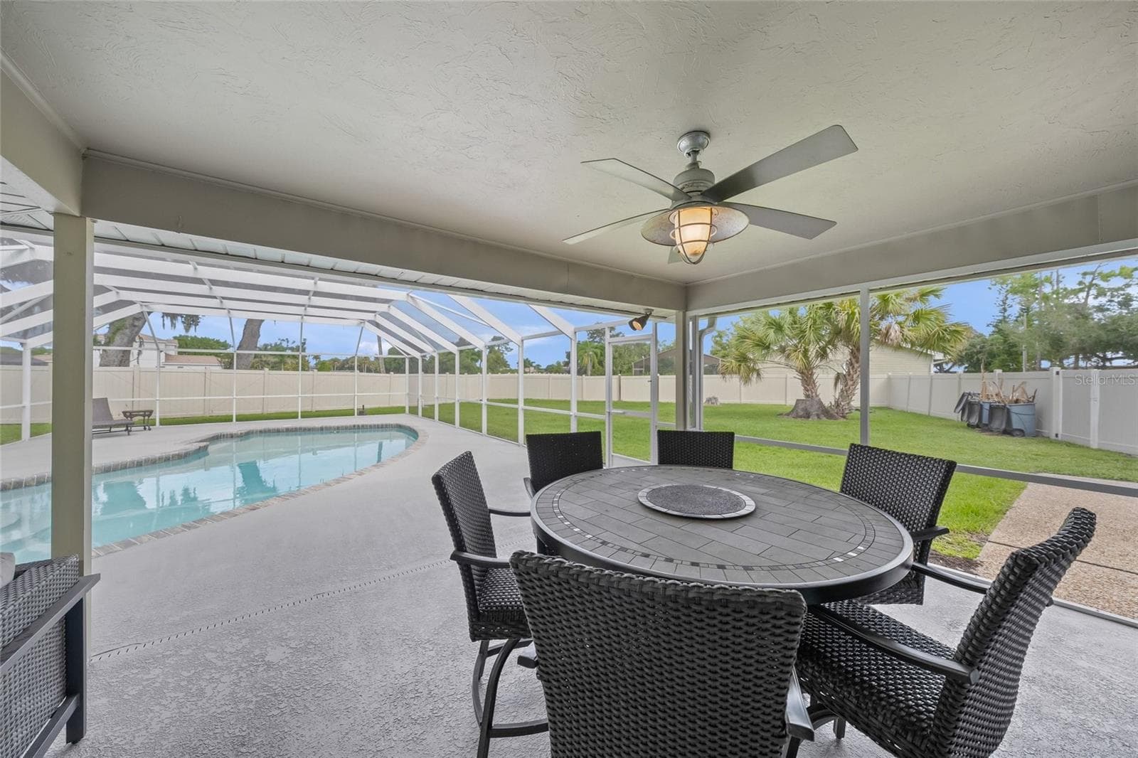 Single Family Residence at 2130 E LEEWYNN DR, SARASOTA, photo 32 of 50