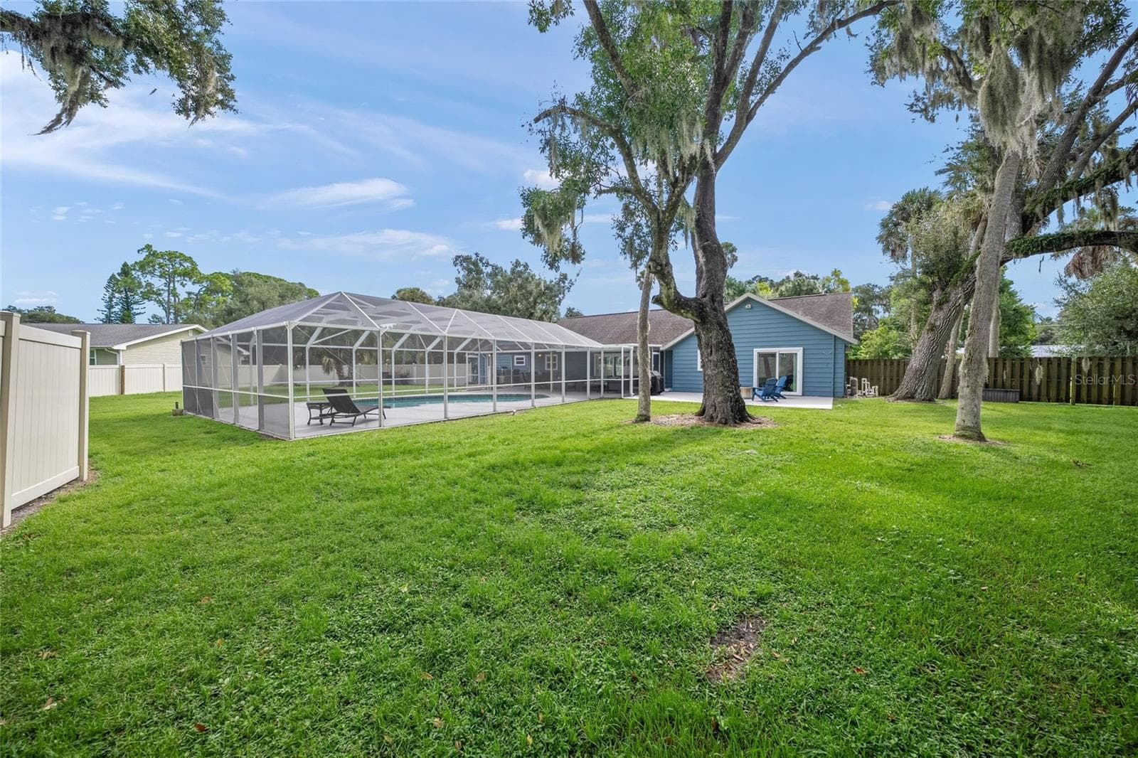 Single Family Residence at 2130 E LEEWYNN DR, SARASOTA, photo 37 of 50