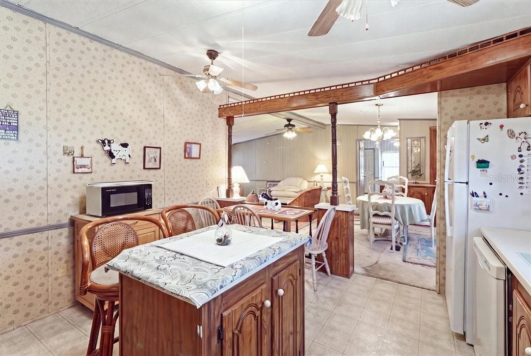 Residential at 6834 W Sunnycrest LN, HOMOSASSA FL 34448, photo 13 of 41
