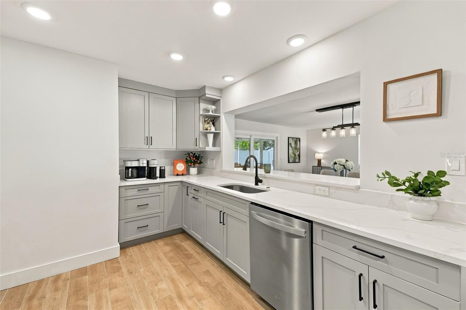 Kitchen with Family Room View - 4318 HELENA ST NE, ST PETERSBURG