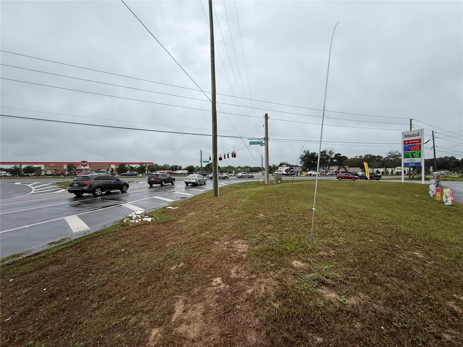 Retail at 14725 S US HIGHWAY 441, SUMMERFIELD, photo 2 of 8