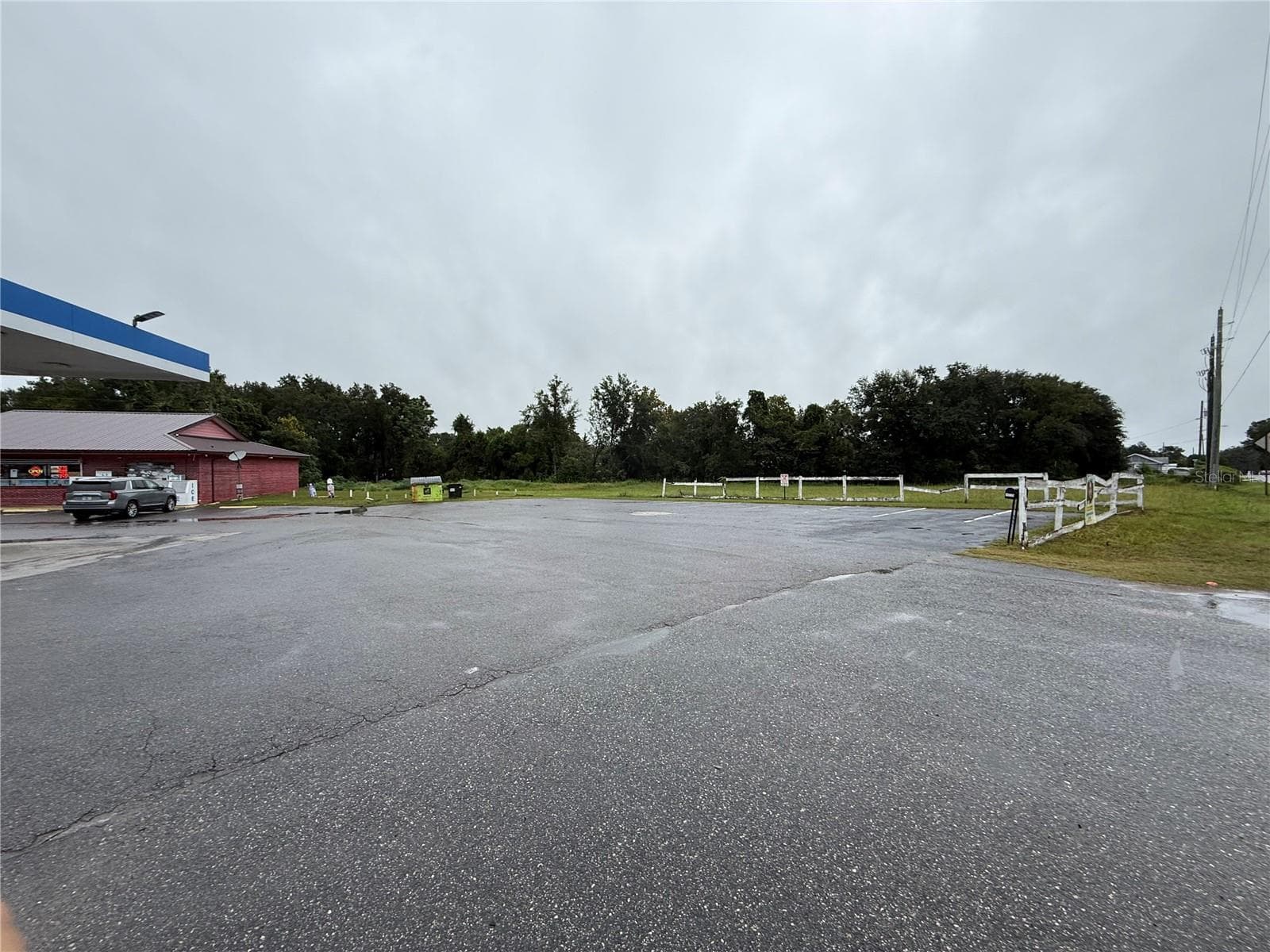Retail at 14725 S US HIGHWAY 441, SUMMERFIELD, photo 4 of 8