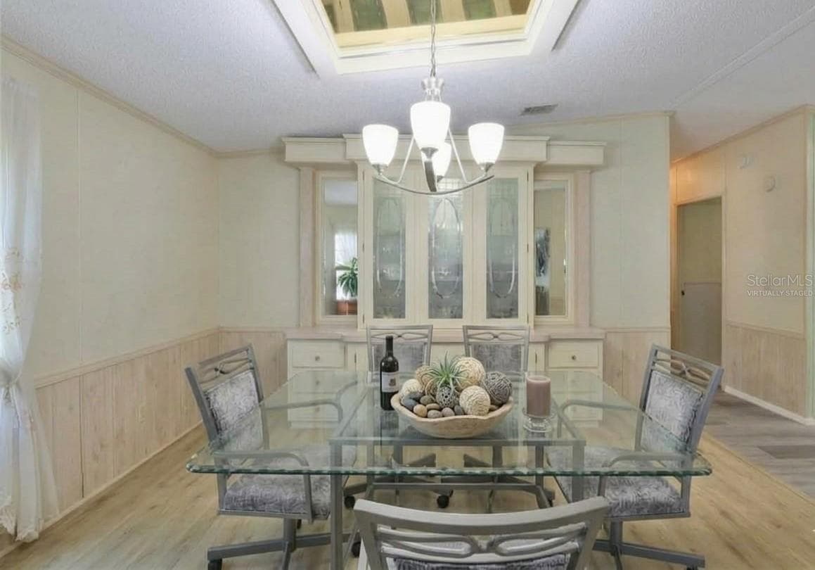 Virtually Staged - 192 S PORT ROYAL LN, APOLLO BEACH