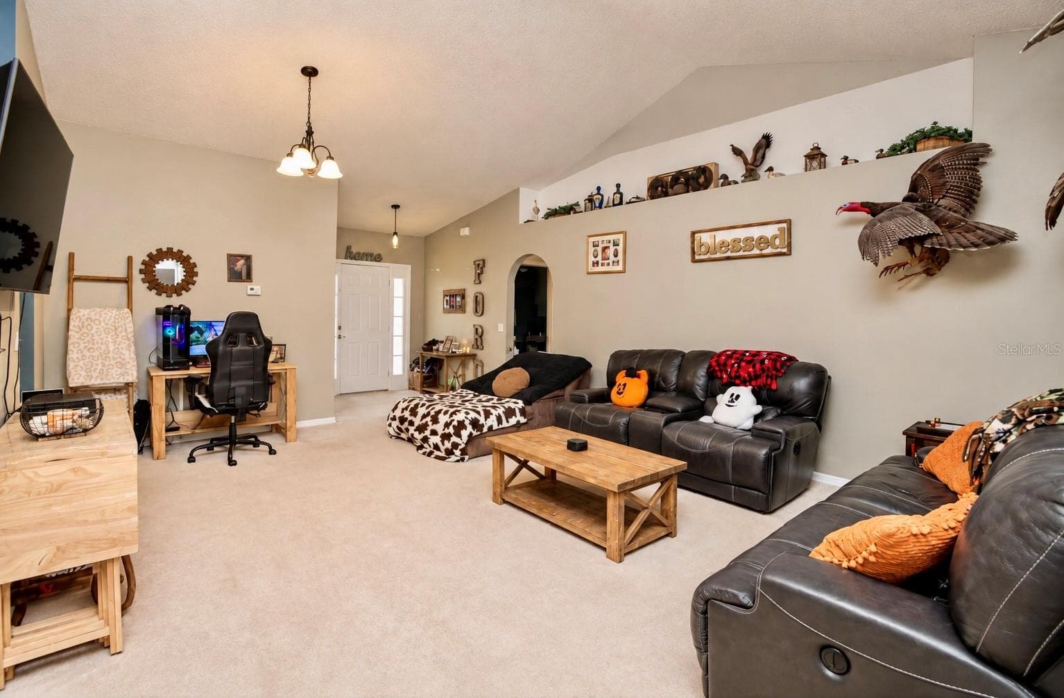Single Family Residence at 1620 CORNER MEADOW CIR, ORLANDO, photo 7 of 40