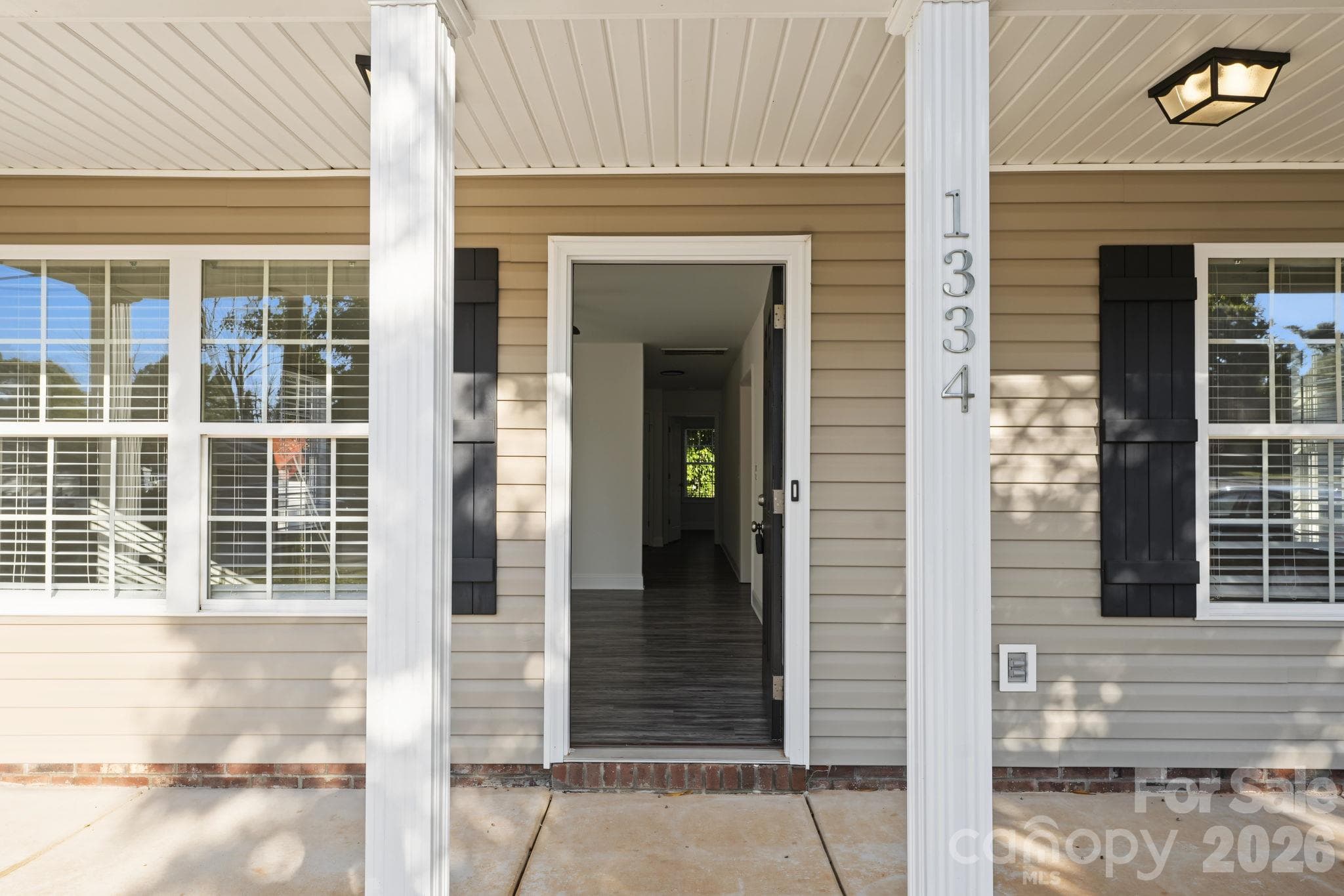 Single Family Residence at 1334 Flint Hill Street, Rock Hill, photo 3 of 26