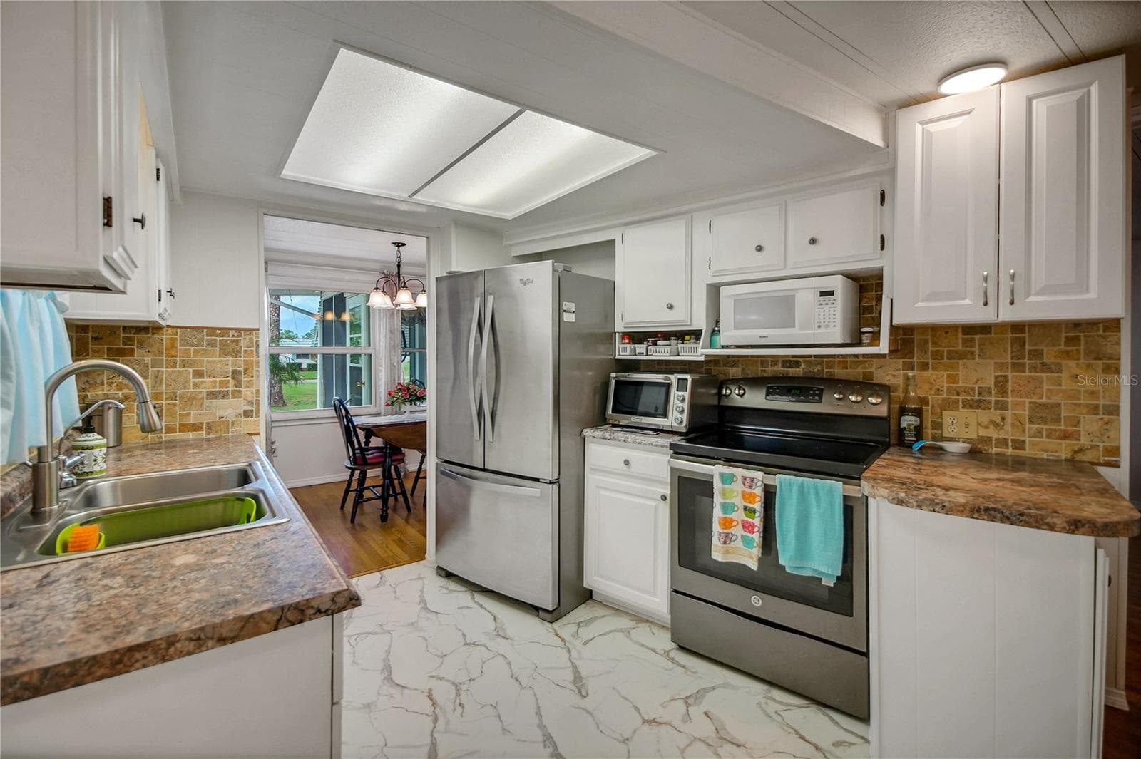 Mobile Home at 410 HAWTHORNE BLVD, LEESBURG, photo 18 of 44