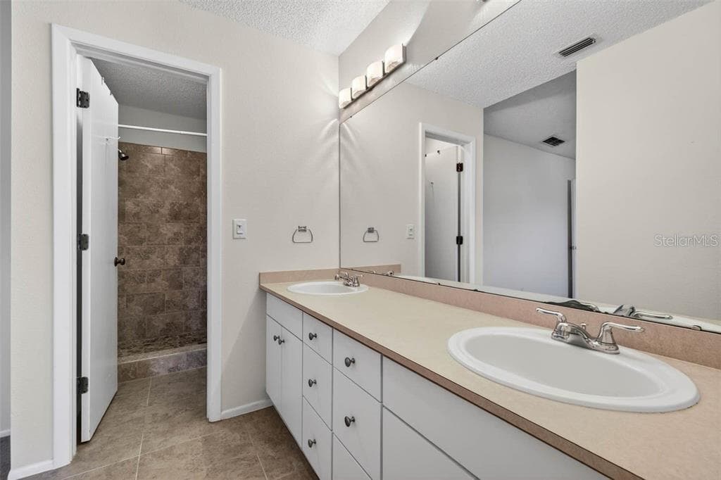 Townhouse at 4843 NAPOLI CT NE, ST PETERSBURG, photo 18 of 27