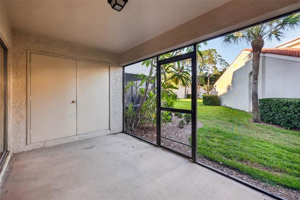 Townhouse at 4843 NAPOLI CT NE, ST PETERSBURG, photo 24 of 27
